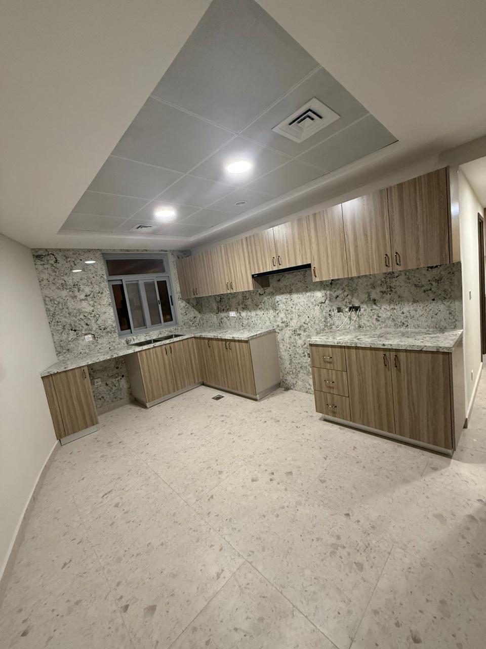 Kitchen Cabinets Dubai